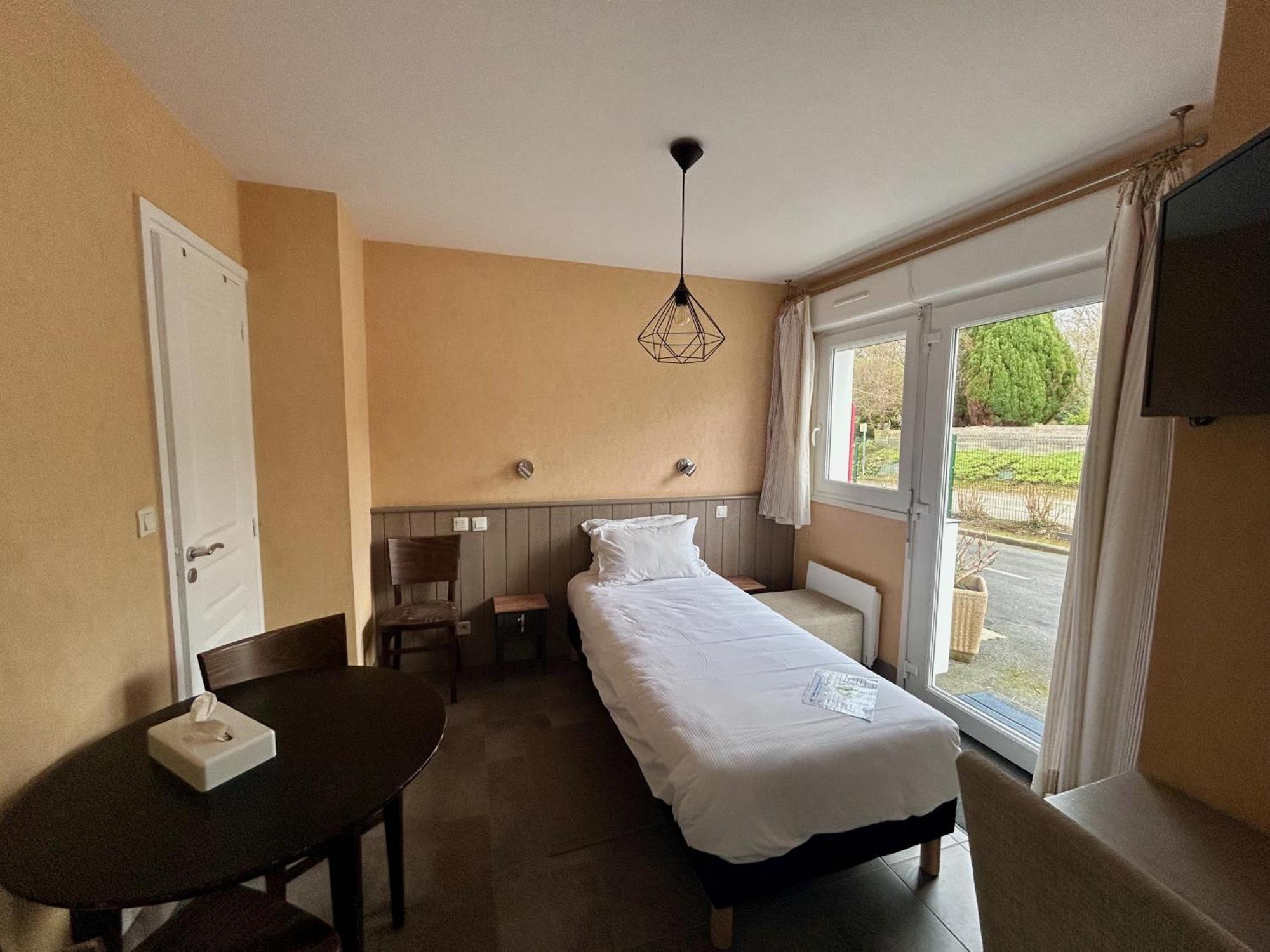 Brit Hotel Lannion-Perros Guirec Kültér fotó