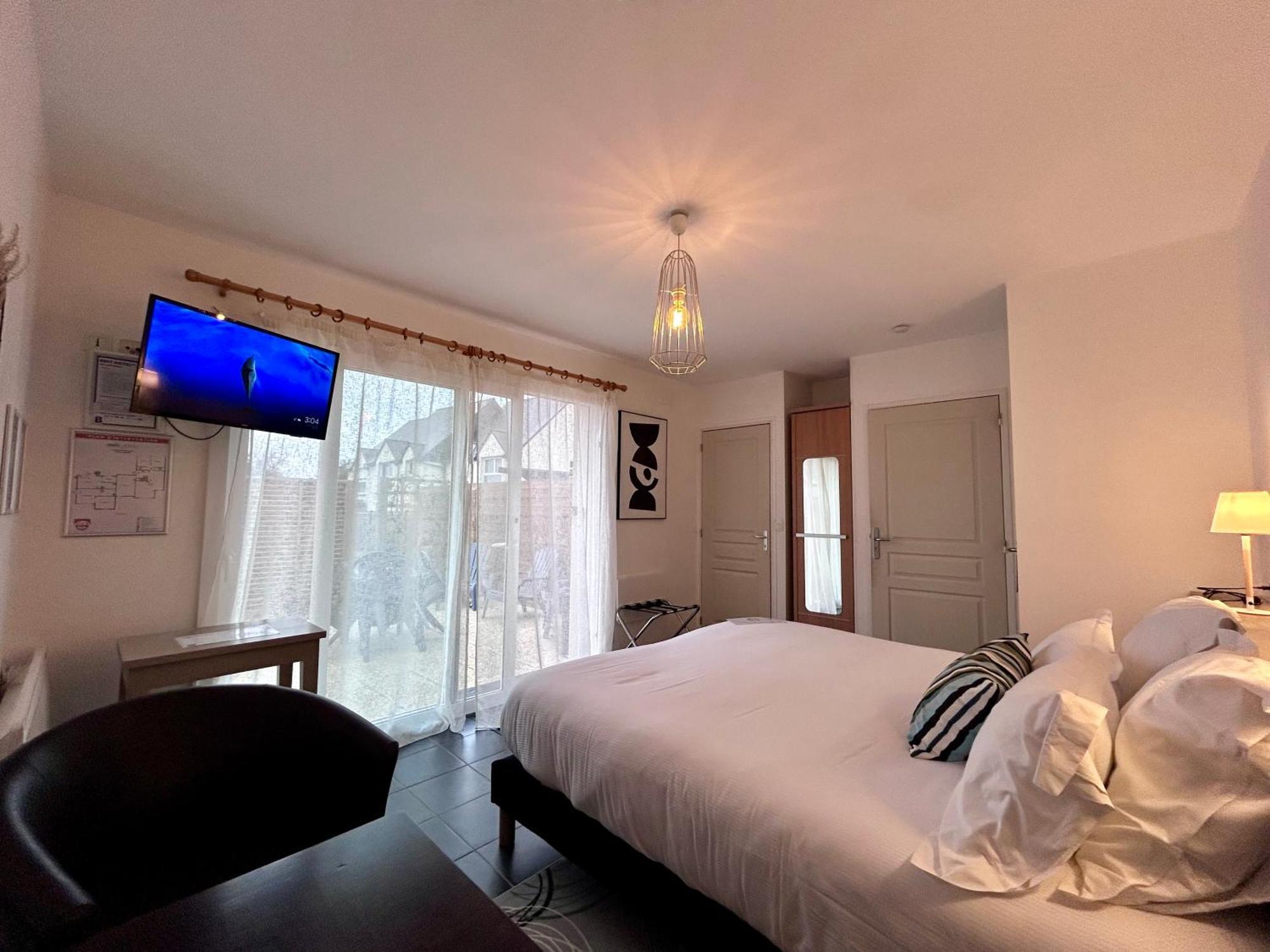 Brit Hotel Lannion-Perros Guirec Kültér fotó