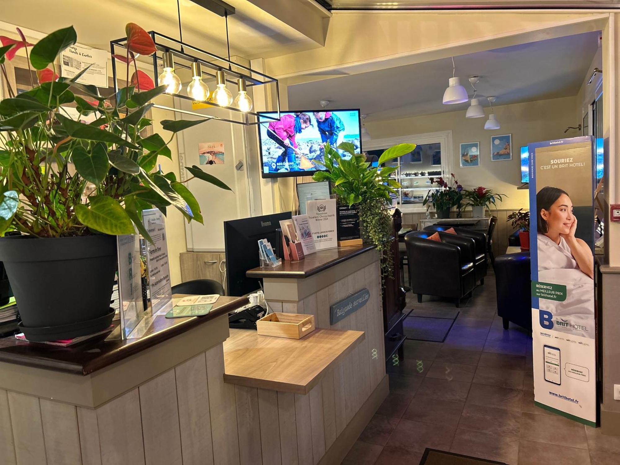 Brit Hotel Lannion-Perros Guirec Kültér fotó